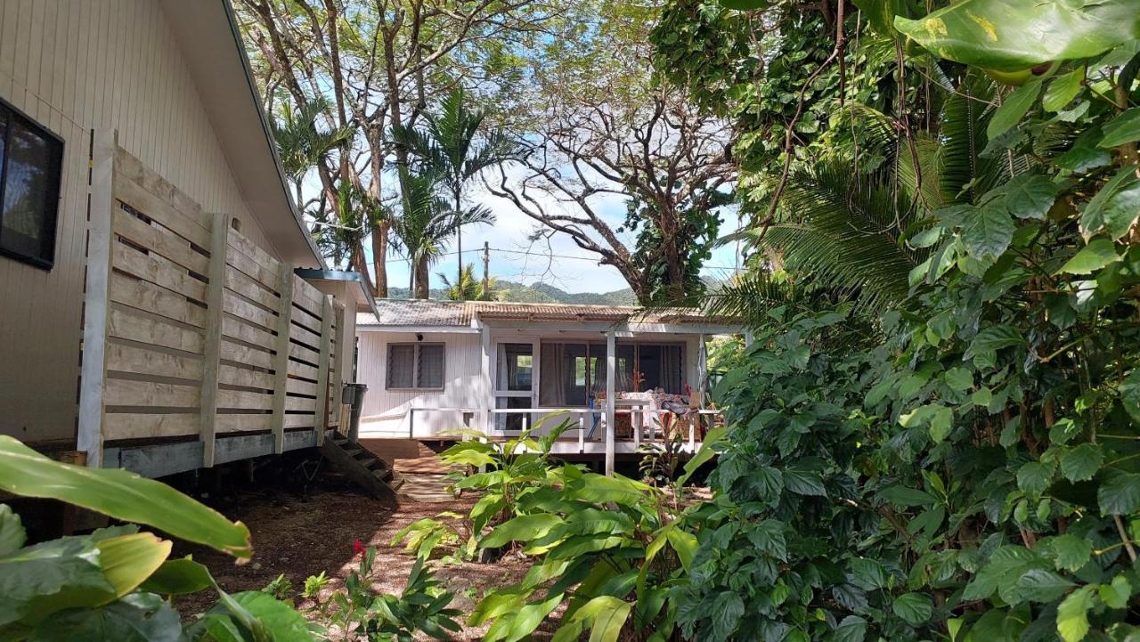 Are Tamareni 2Br Beach Cottage Or River Studio アバルア エクステリア 写真